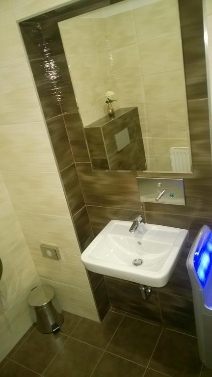 Penzion Toscana Lanzhot Екстер'єр фото